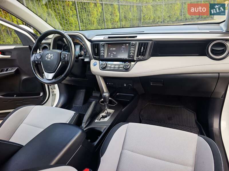 Внедорожник / Кроссовер Toyota RAV4 2016 в Одессе фото 30 Внедорожник / Кроссовер Toyota RAV4 2016 в Одессе