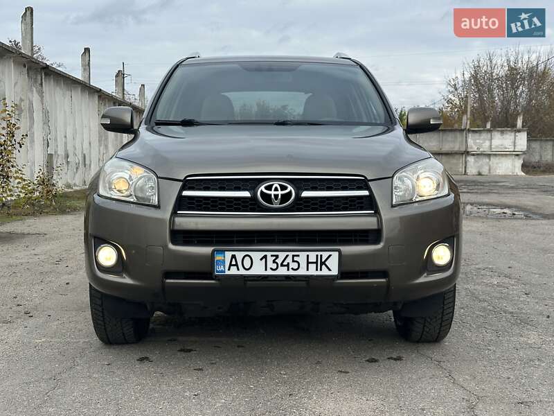 Внедорожник / Кроссовер Toyota RAV4 2009 в Сумах