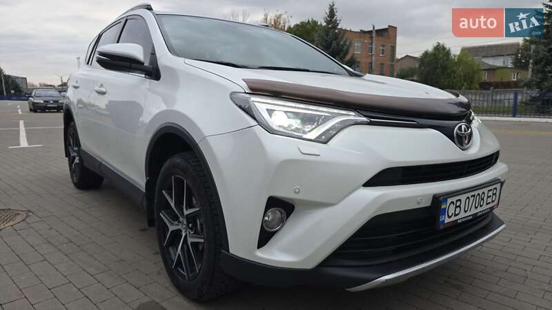 Позашляховик / Кросовер Toyota RAV4 2016 в Прилуках