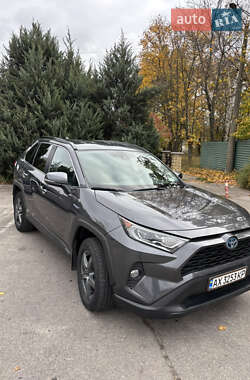 Позашляховик / Кросовер Toyota RAV4 2020 в Харкові