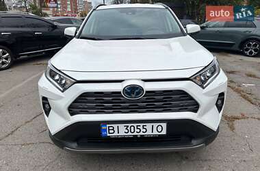 Внедорожник / Кроссовер Toyota RAV4 2025 в 