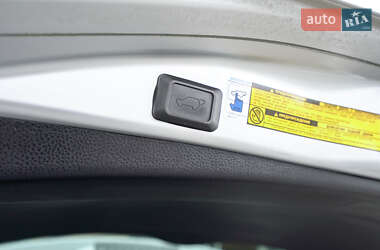 Позашляховик / Кросовер Toyota RAV4 2013 в  фото 11 Позашляховик / Кросовер Toyota RAV4 2013 в