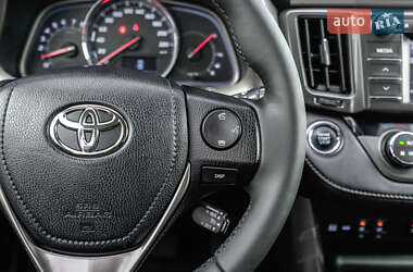 Позашляховик / Кросовер Toyota RAV4 2013 в  фото 22 Позашляховик / Кросовер Toyota RAV4 2013 в