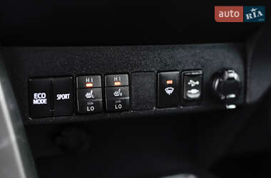 Позашляховик / Кросовер Toyota RAV4 2013 в  фото 33 Позашляховик / Кросовер Toyota RAV4 2013 в
