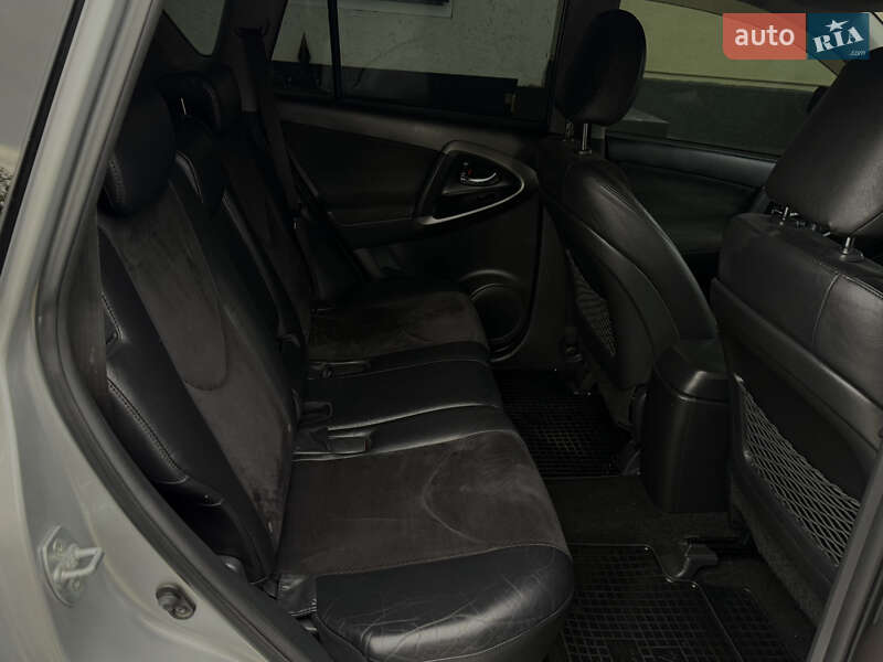 Позашляховик / Кросовер Toyota RAV4 2011 в Дніпрі фото 8 Позашляховик / Кросовер Toyota RAV4 2011 в Дніпрі