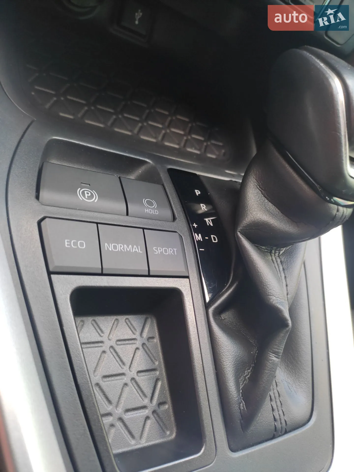 2019 Toyota RAV 4 - мініатюра 15