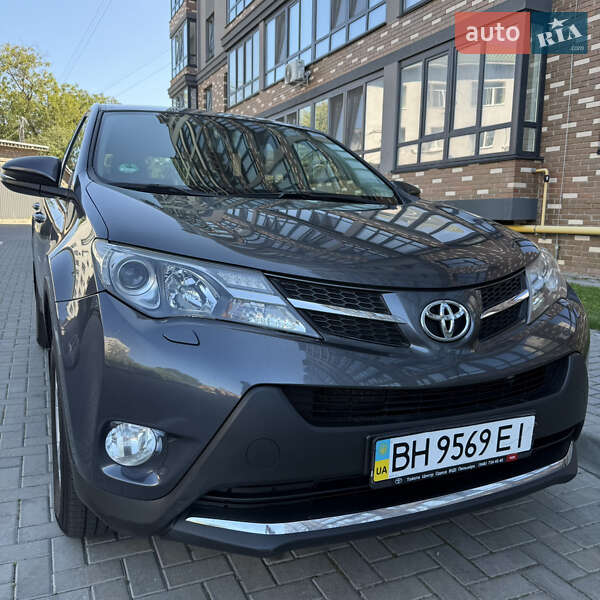 Внедорожник / Кроссовер Toyota RAV4 2013 в Житомире