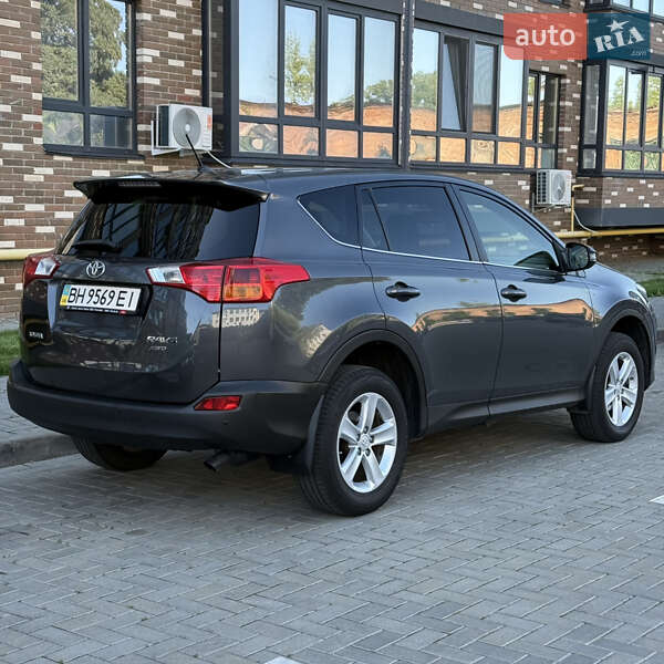 Внедорожник / Кроссовер Toyota RAV4 2013 в Житомире