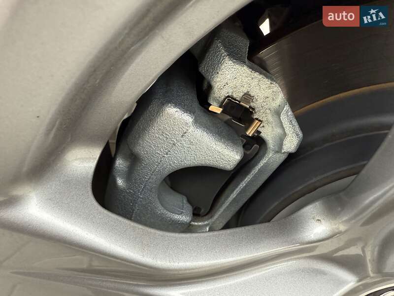 Внедорожник / Кроссовер Toyota RAV4 2023 в Виннице