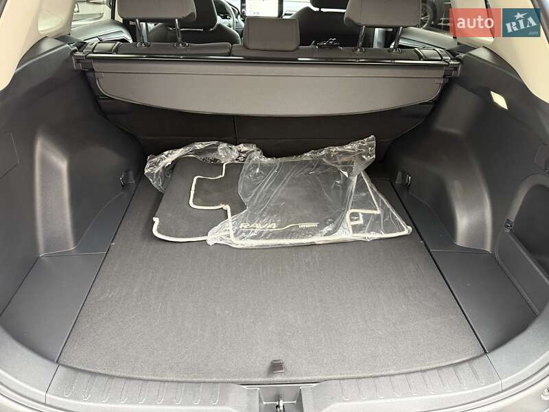 Внедорожник / Кроссовер Toyota RAV4 2023 в Виннице