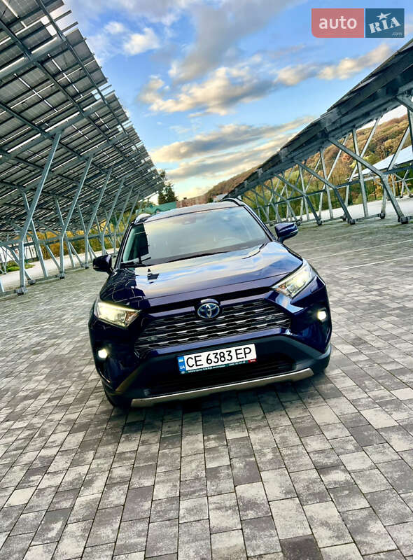 Позашляховик / Кросовер Toyota RAV4 2022 в Львові фото 6 Позашляховик / Кросовер Toyota RAV4 2022 в Львові