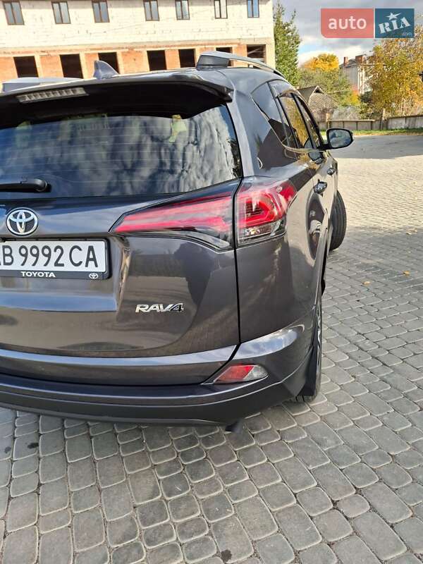 Внедорожник / Кроссовер Toyota RAV4 2016 в Ильинцах фото 9 Внедорожник / Кроссовер Toyota RAV4 2016 в Ильинцах
