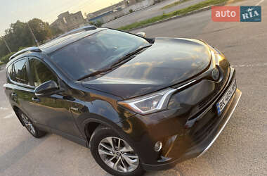 Внедорожник / Кроссовер Toyota RAV4 2016 в Здолбунове
