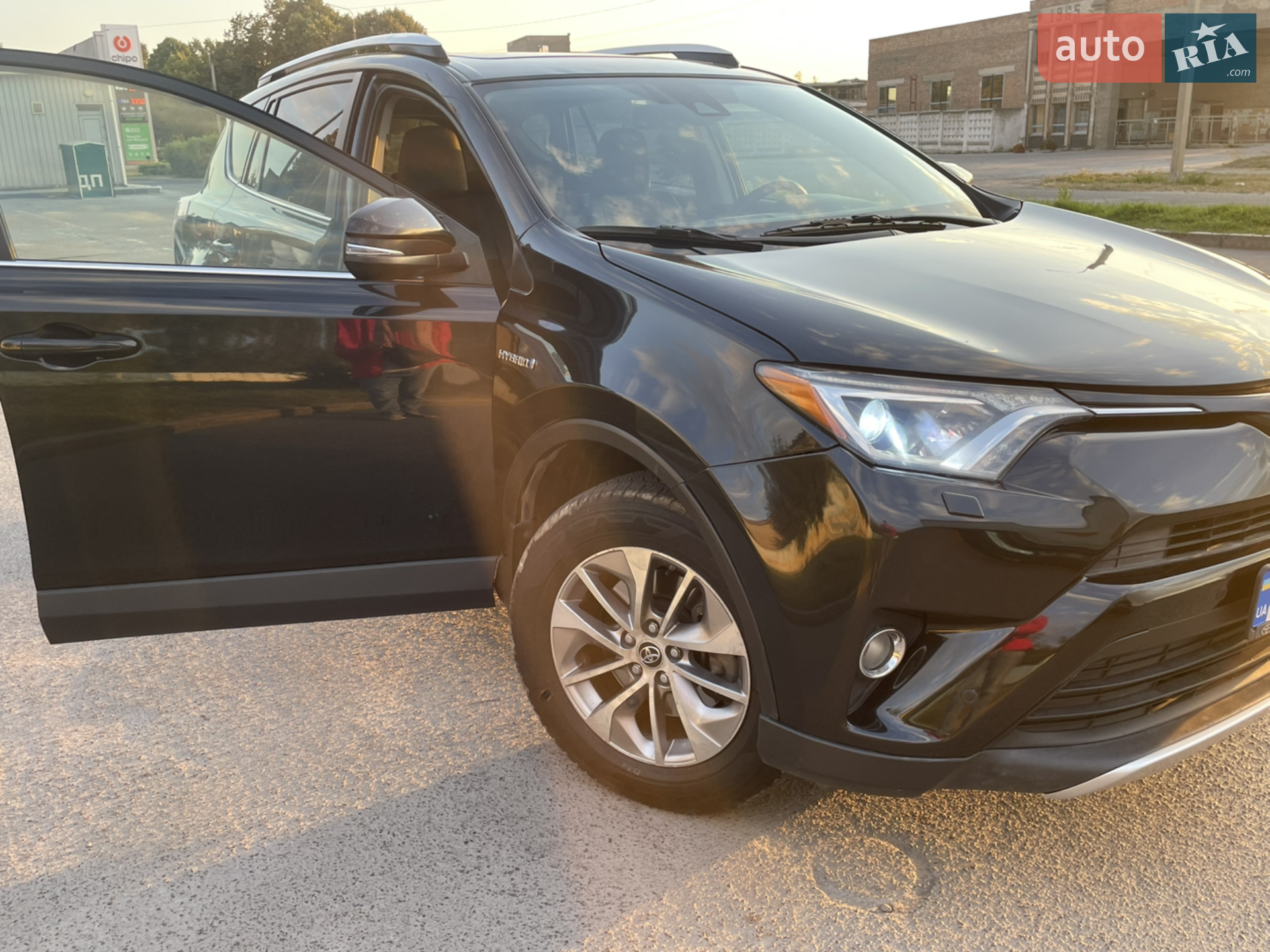 2016 Toyota RAV 4 - мініатюра 18