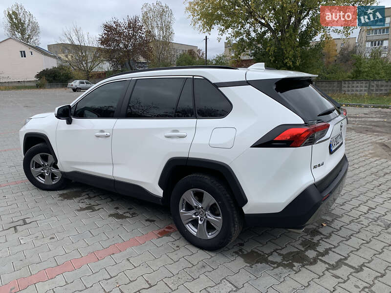 Внедорожник / Кроссовер Toyota RAV4 2022 в Подольске фото 9 Внедорожник / Кроссовер Toyota RAV4 2022 в Подольске