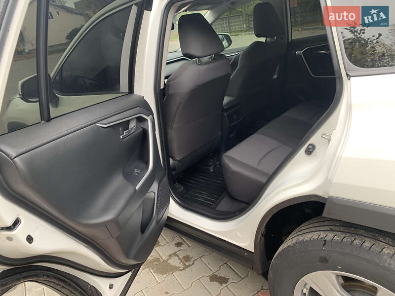 Внедорожник / Кроссовер Toyota RAV4 2022 в Подольске фото 18 Внедорожник / Кроссовер Toyota RAV4 2022 в Подольске