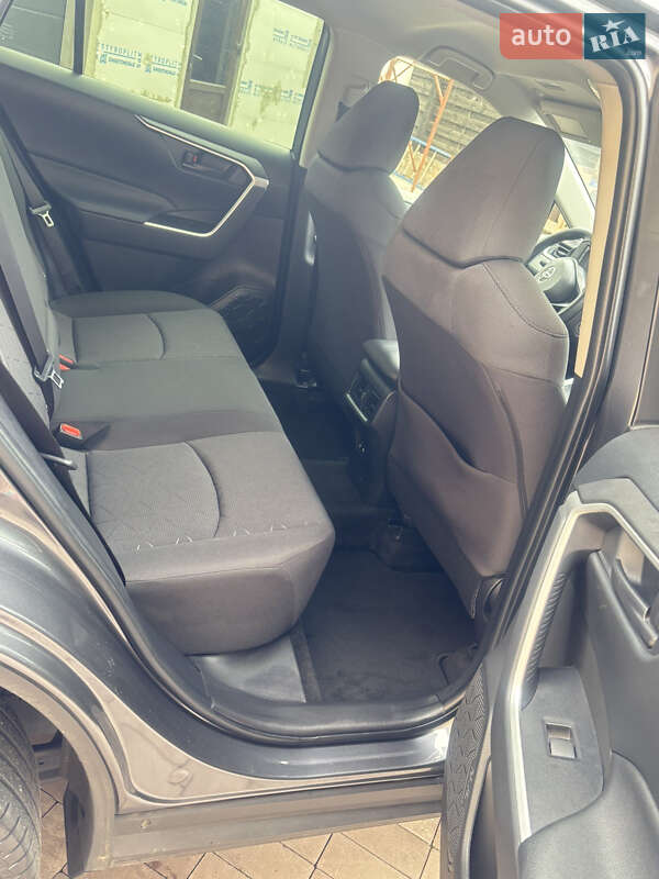Внедорожник / Кроссовер Toyota RAV4 2020 в Киеве фото 3 Внедорожник / Кроссовер Toyota RAV4 2020 в Киеве