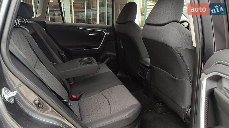 Позашляховик / Кросовер Toyota RAV4 2022 в Києві