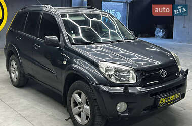 Внедорожник / Кроссовер Toyota RAV4 2005 в Черновцах