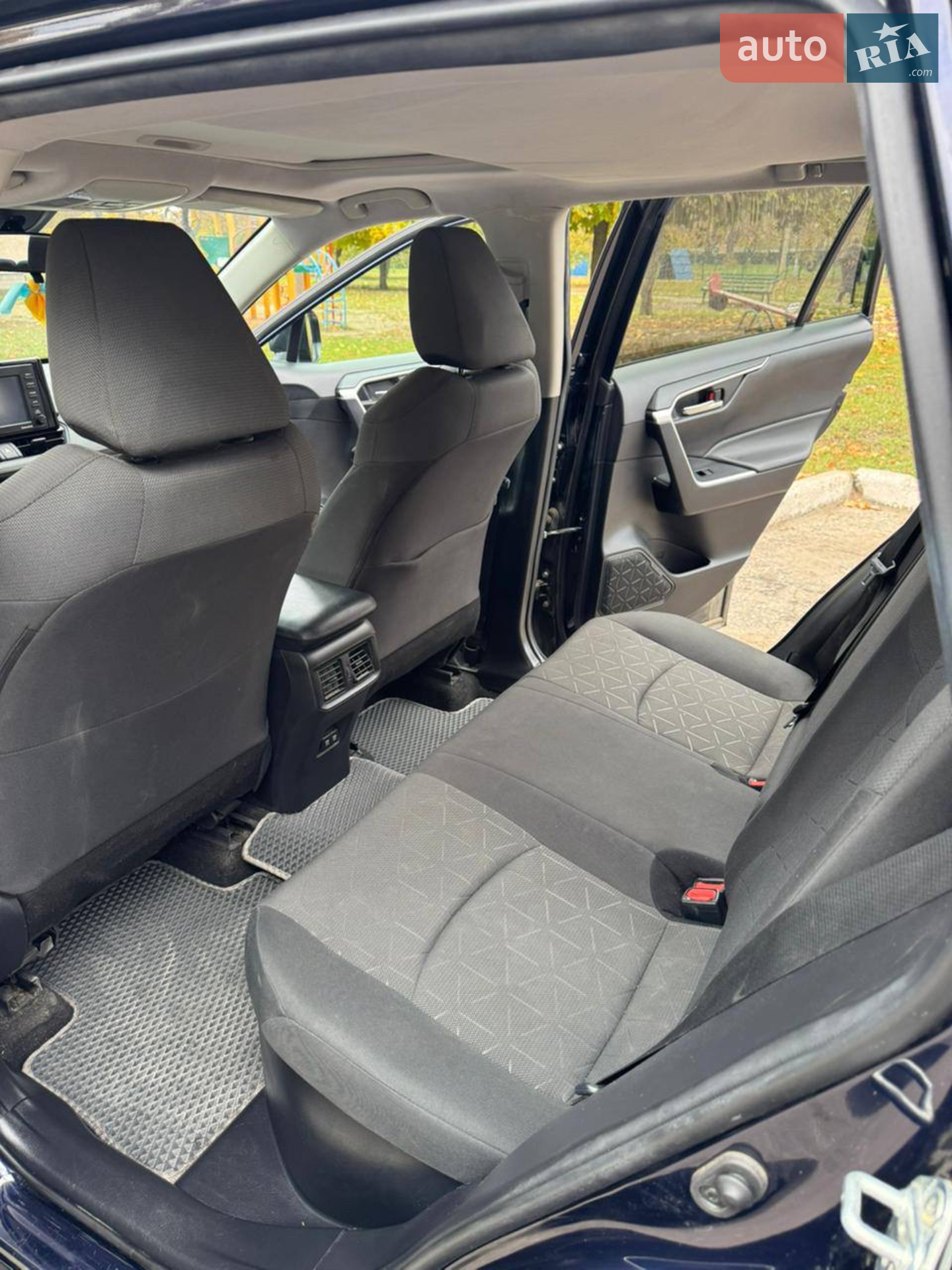 2020 Toyota RAV 4 - мініатюра 3