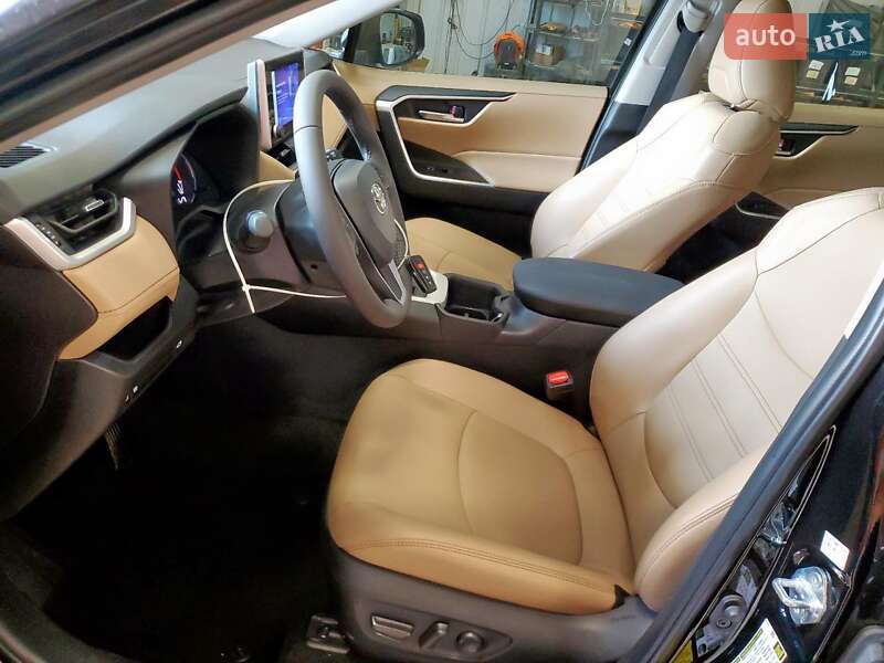 Позашляховик / Кросовер Toyota RAV4 2025 в Дніпрі фото 7 Позашляховик / Кросовер Toyota RAV4 2025 в Дніпрі