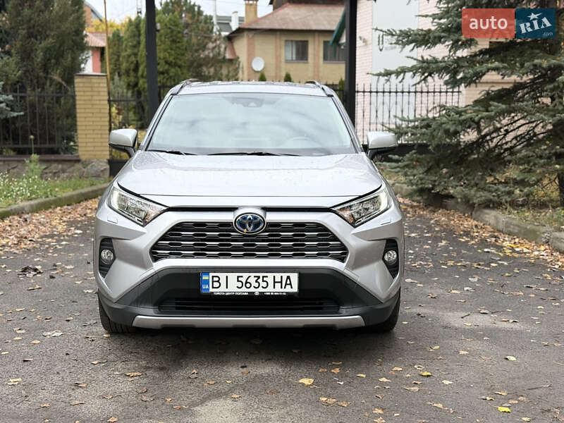 Позашляховик / Кросовер Toyota RAV4 2021 в Полтаві фото 5 Позашляховик / Кросовер Toyota RAV4 2021 в Полтаві