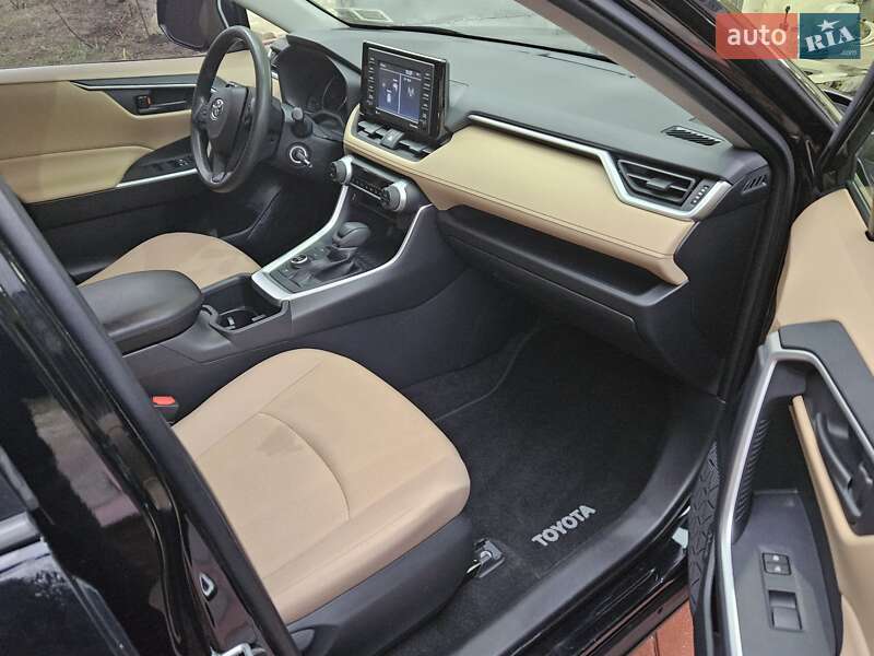 Позашляховик / Кросовер Toyota RAV4 2022 в Києві