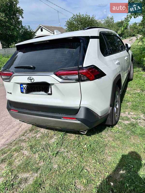 Внедорожник / Кроссовер Toyota RAV4 2023 в Прилуках фото 4 Внедорожник / Кроссовер Toyota RAV4 2023 в Прилуках