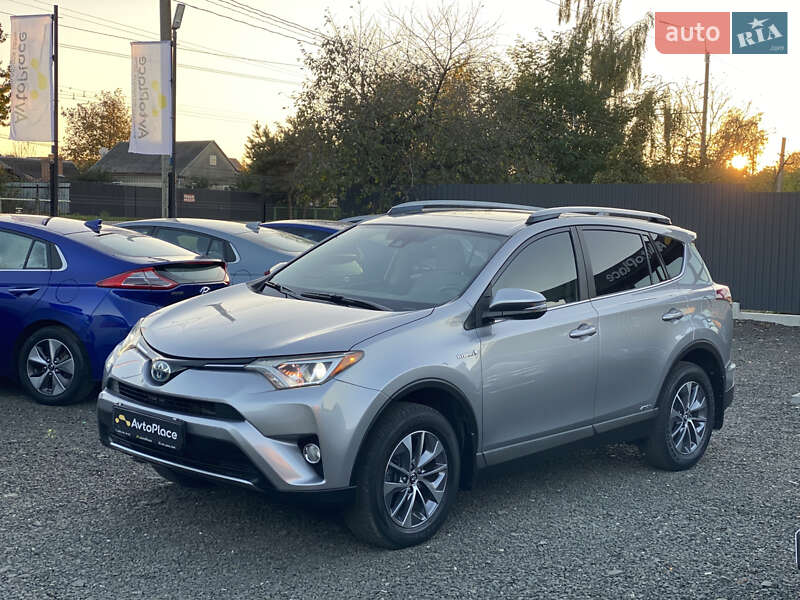 Внедорожник / Кроссовер Toyota RAV4 2017 в Луцке фото 12 Внедорожник / Кроссовер Toyota RAV4 2017 в Луцке