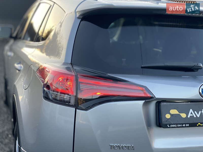 Внедорожник / Кроссовер Toyota RAV4 2017 в Луцке фото 32 Внедорожник / Кроссовер Toyota RAV4 2017 в Луцке