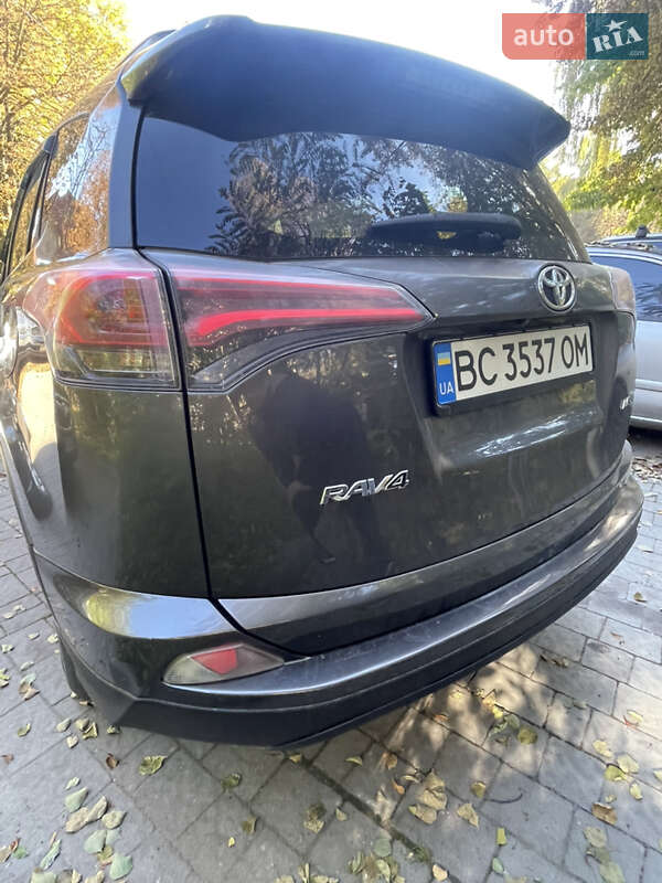Позашляховик / Кросовер Toyota RAV4 2016 в Львові фото 15 Позашляховик / Кросовер Toyota RAV4 2016 в Львові