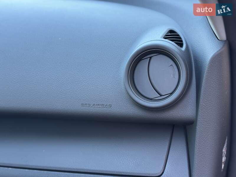 Позашляховик / Кросовер Toyota RAV4 2011 в Дніпрі