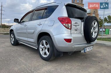 Позашляховик / Кросовер Toyota RAV4 2007 в  фото 9 Позашляховик / Кросовер Toyota RAV4 2007 в