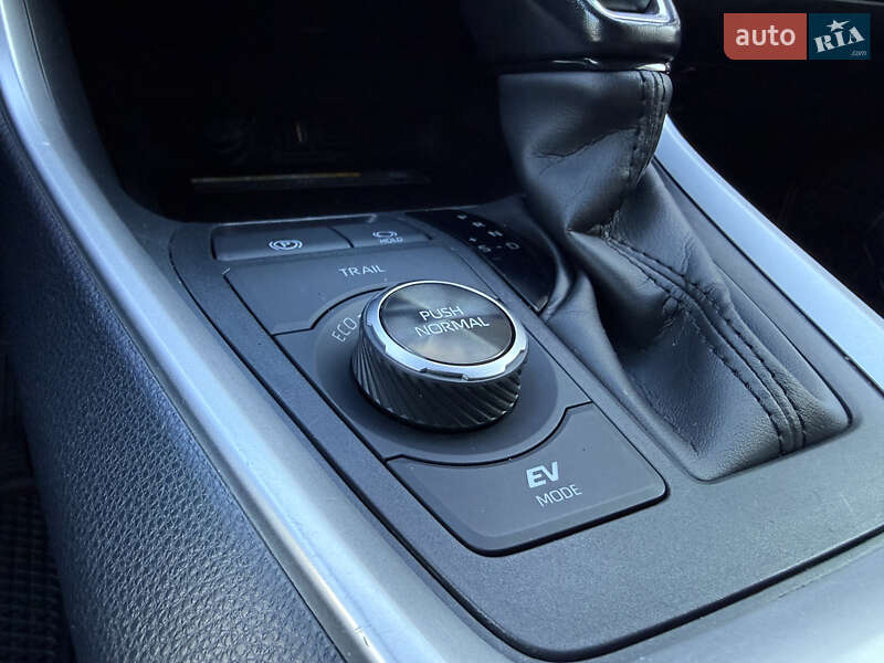 Внедорожник / Кроссовер Toyota RAV4 2019 в Хмельницком фото 23 Внедорожник / Кроссовер Toyota RAV4 2019 в Хмельницком