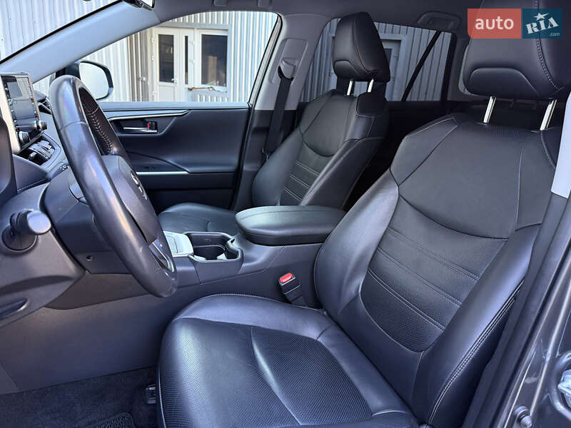 Внедорожник / Кроссовер Toyota RAV4 2019 в Хмельницком фото 31 Внедорожник / Кроссовер Toyota RAV4 2019 в Хмельницком