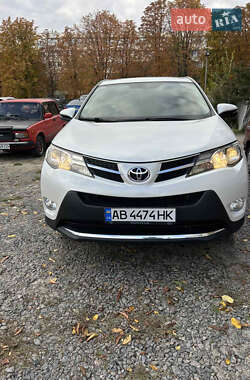 Внедорожник / Кроссовер Toyota RAV4 2013 в 