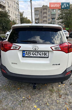 Внедорожник / Кроссовер Toyota RAV4 2013 в 