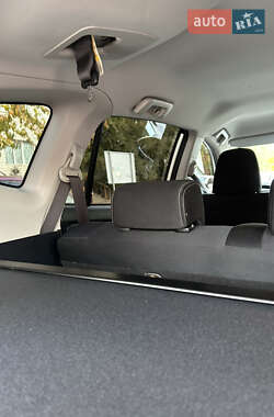 Внедорожник / Кроссовер Toyota RAV4 2013 в 