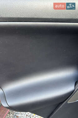 Внедорожник / Кроссовер Toyota RAV4 2013 в 