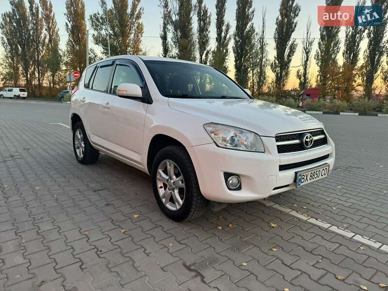 Toyota RAV4 2010