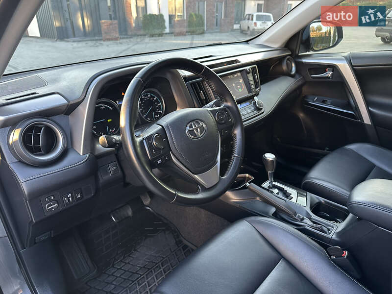 Внедорожник / Кроссовер Toyota RAV4 2016 в Умани фото 40 Внедорожник / Кроссовер Toyota RAV4 2016 в Умани