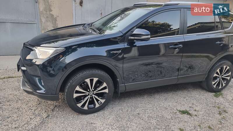 Позашляховик / Кросовер Toyota RAV4 2017 в Харкові фото 37 Позашляховик / Кросовер Toyota RAV4 2017 в Харкові