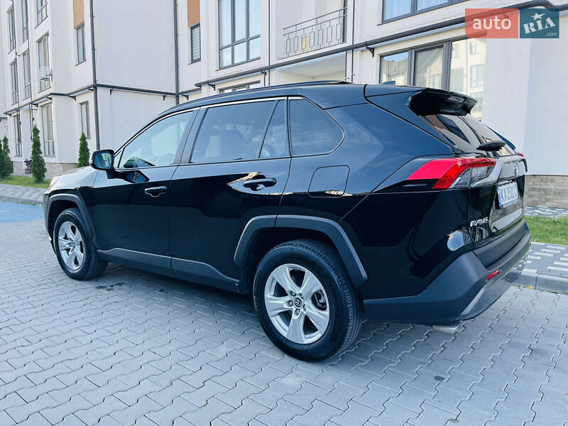 Внедорожник / Кроссовер Toyota RAV4 2021 в Черновцах фото 11 Внедорожник / Кроссовер Toyota RAV4 2021 в Черновцах