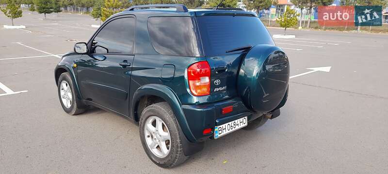 Внедорожник / Кроссовер Toyota RAV4 2002 в Одессе