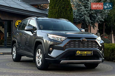 Внедорожник / Кроссовер Toyota RAV4 2020 в Львове
