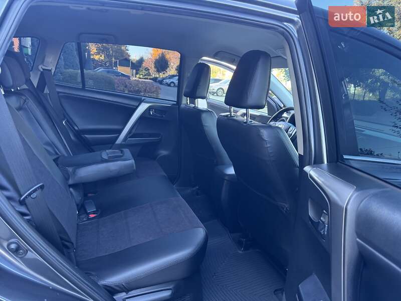 Внедорожник / Кроссовер Toyota RAV4 2017 в Одессе фото 23 Внедорожник / Кроссовер Toyota RAV4 2017 в Одессе