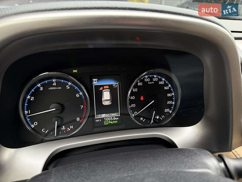 Внедорожник / Кроссовер Toyota RAV4 2016 в Киеве