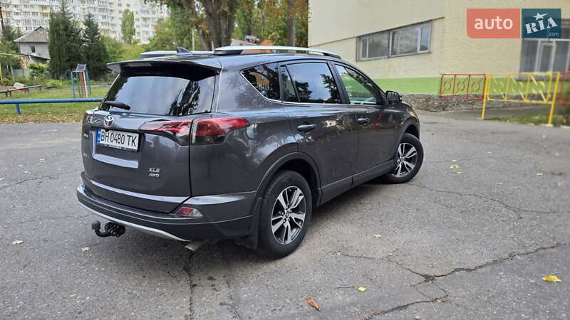Позашляховик / Кросовер Toyota RAV4 2016 в Одесі