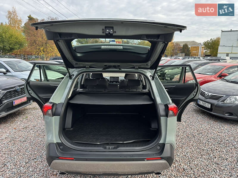 Внедорожник / Кроссовер Toyota RAV4 2022 в Полтаве