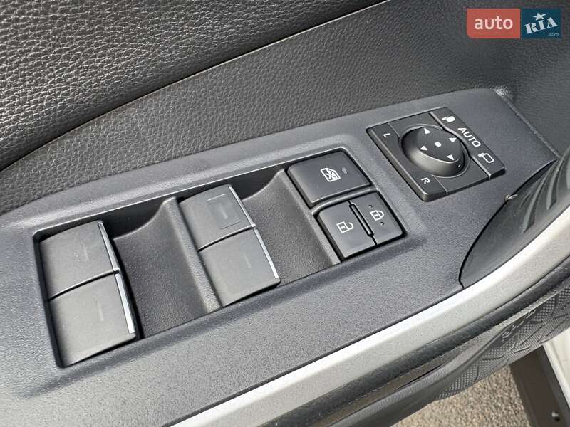 Внедорожник / Кроссовер Toyota RAV4 2023 в Киеве фото 44 Внедорожник / Кроссовер Toyota RAV4 2023 в Киеве